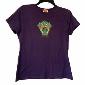 Frank Lloyd Wright Plumb Colored T-shirt size Medium
